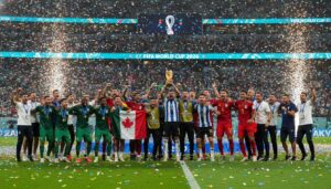 découvrez les prévisions détaillées de l'ia pour la coupe du monde 2026, incluant les classements des groupes et les résultats du tournoi à élimination directe.