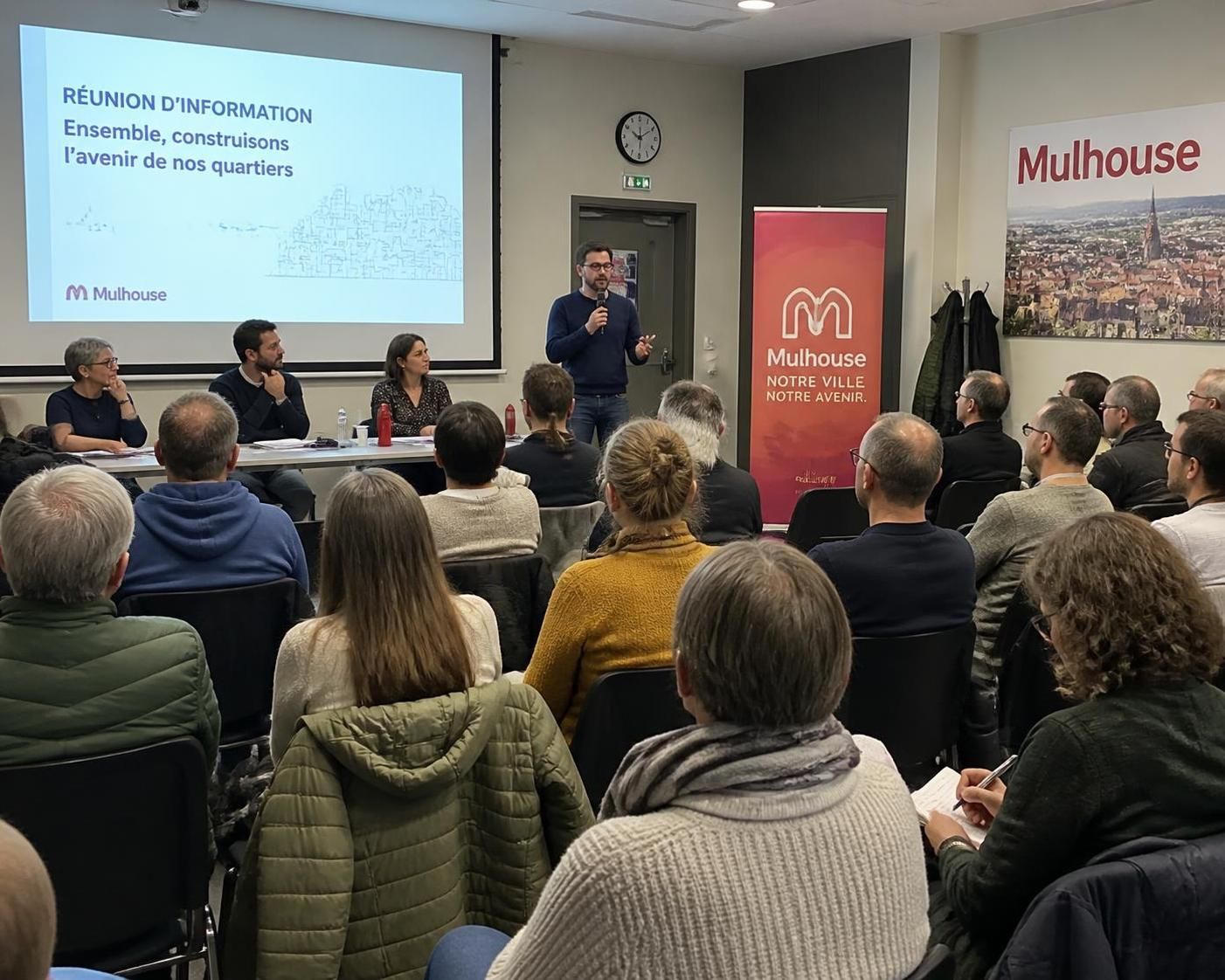 à mulhouse, des habitants s'unissent pour s'opposer à un projet de société controversé, mobilisant la communauté locale dans un mouvement de résistance et de solidarité.
