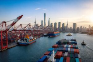découvrez comment la chine maintient un dynamisme soutenu dans son commerce extérieur en juillet, avec des échanges commerciaux solides et une croissance continue.