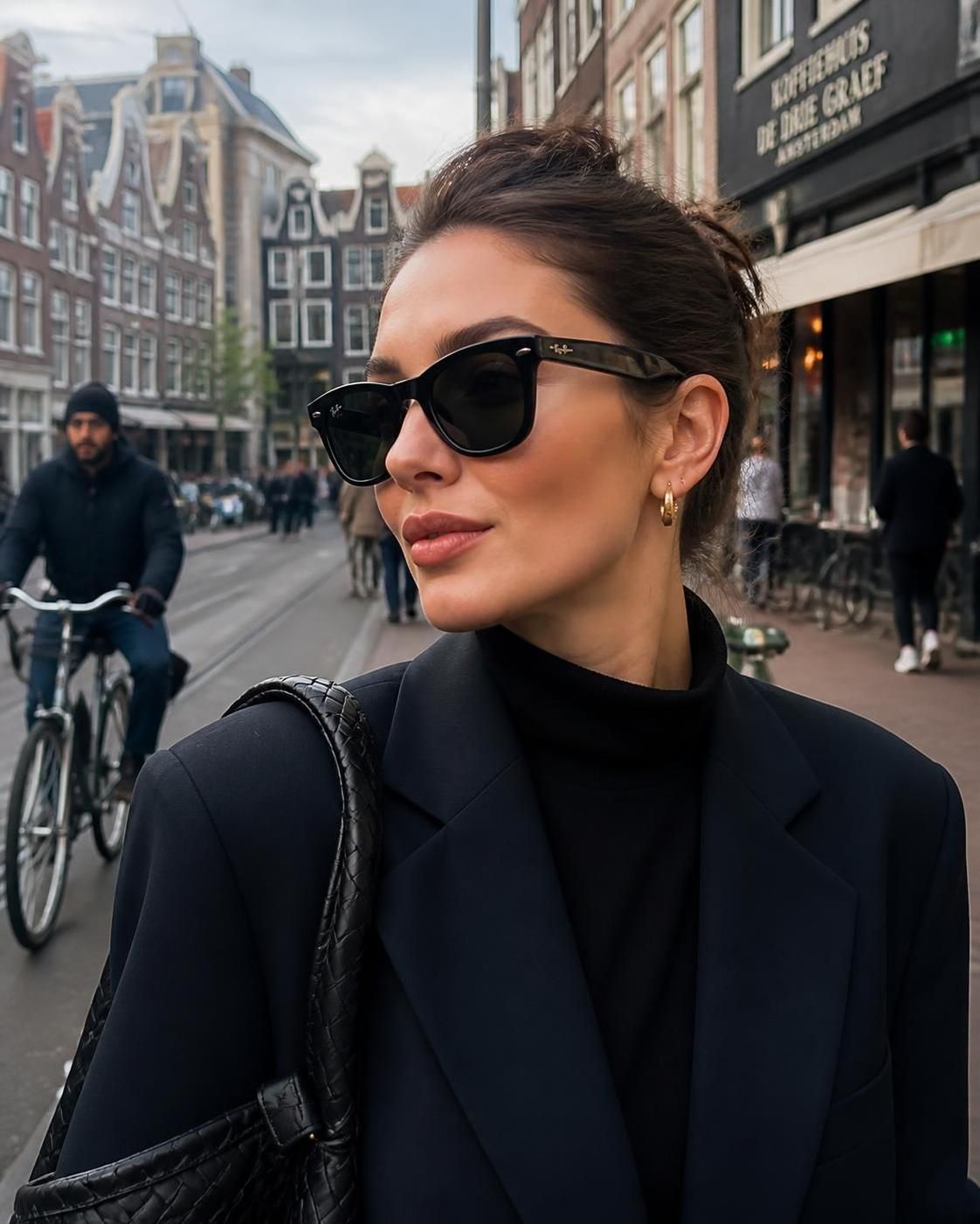 découvrez quelle paire de lunettes, gemini ou ray-ban meta, vous accompagnera le mieux lors de vos aventures aux pays-bas grâce à notre comparaison détaillée.